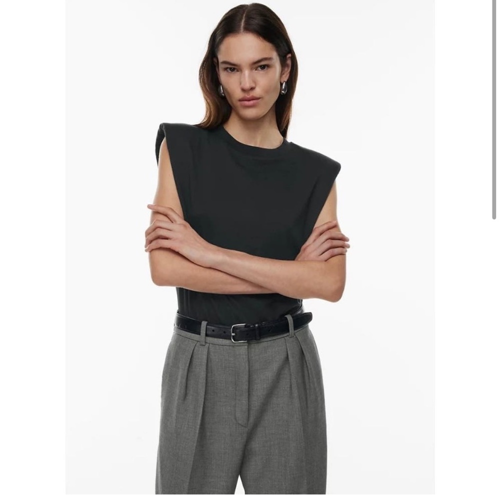 Babaton Aritzia Shoulder Pad tank NWT